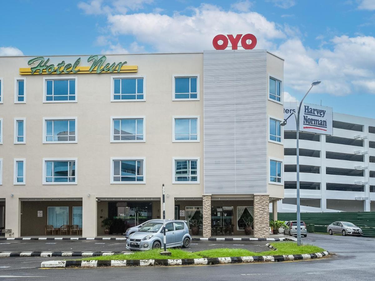 Super Oyo 985 Hotel Nur Miri Exterior photo